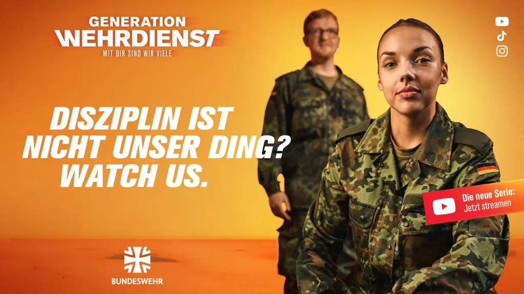 Kampagnenplakat mit dem Schriftzug "Disziplin ist nicht unser Ding? Watch us."
