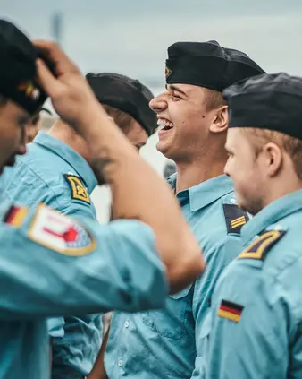 Eine Gruppe von Marinesoldaten