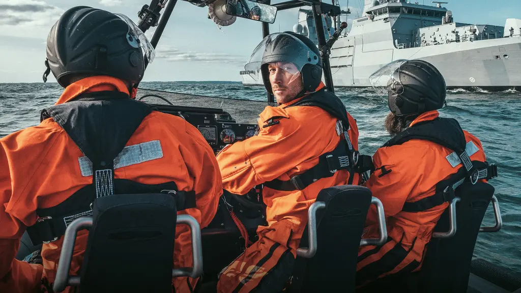 Soldaten in Schnellboot