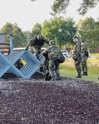 Soldaten während einer Übung